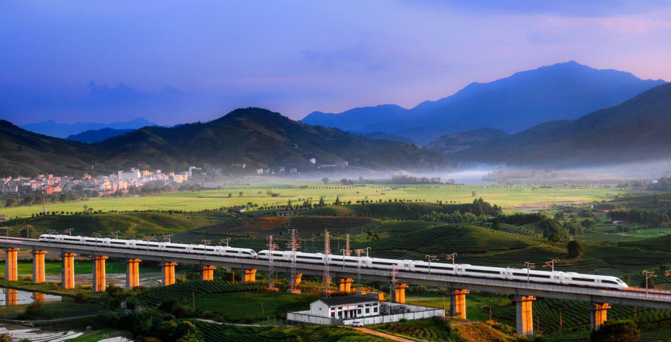 沪昆高铁.jpg